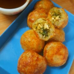 A picture of Non Fried Buff Vada (Nariyal ki kachori).