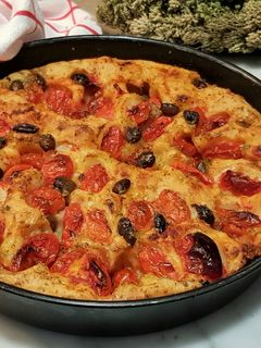 Foto di Focaccia barese tradizionale