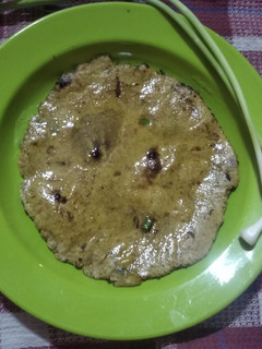 લસણીયો રોટલો (Lasaniyo Rotlo Recipe In Gujarati) રેસીપી મુખ્ય ફોટો