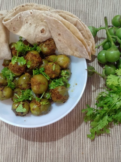 ભરેલા ગુંદા નું શાક (Bharela Gunda Shak Recipe In Gujarati) રેસીપી મુખ્ય ફોટો