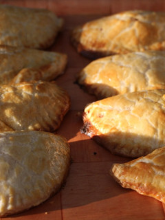 Una foto de Empanadas de salchicha