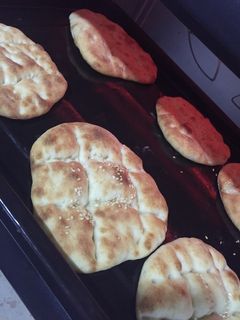 صورة لوصفة خبز بزيت الزيتون والسمسم