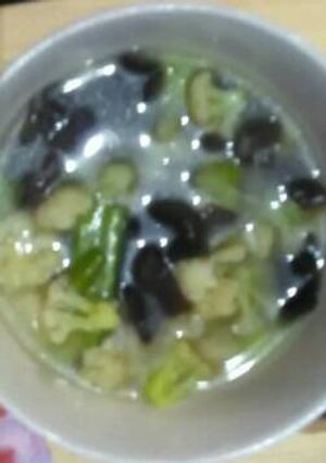 Foto resep Soup jamur kuping kembang kol
