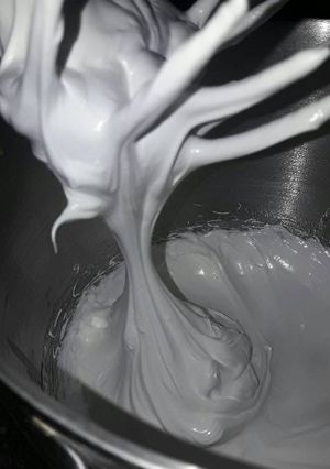 Una foto de Merengue suizo fácil