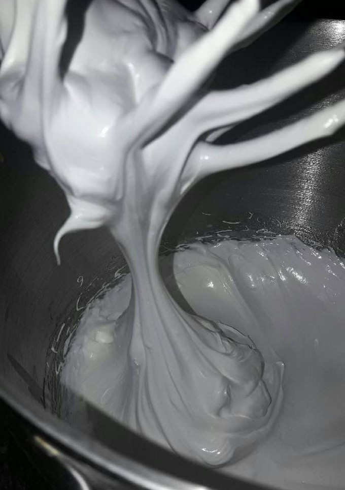 Una foto de Merengue suizo fácil