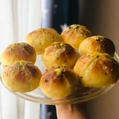 A picture of Korean Garlic Bread.