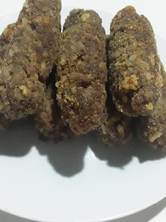 Una foto de Croquetas de arroz y carne