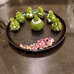 A picture of Paan Gulkand Modak.