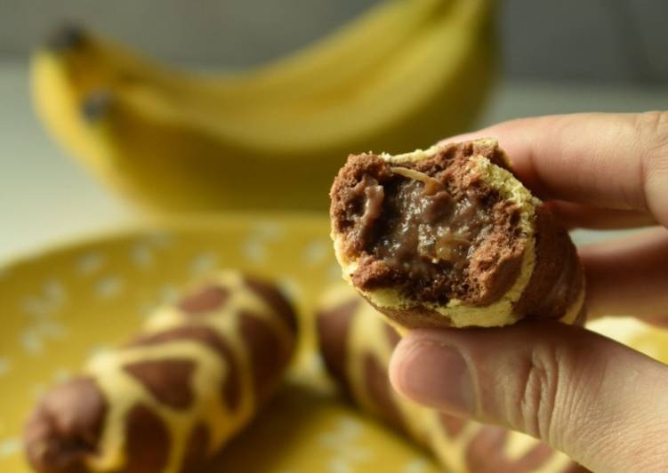 Bagaimana Menyiapkan Tokyo Banana Chocolate Roll Cake, Lezat