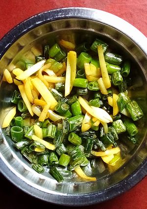 আলু পেঁয়াজকলি ভাজা (aloo peyajKali bhaja recipe in Bengali) রেসিপির প্রধান ছবি