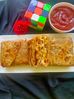 वेज चीज चपाती बॉक्स (Veg cheese chapati box recipe in hindi) रेसिपी मुख्य फोटो