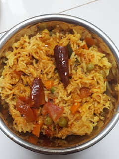 દાળ ખીચડી (Dal Khichdi Recipe In Gujarati) રેસીપી મુખ્ય ફોટો