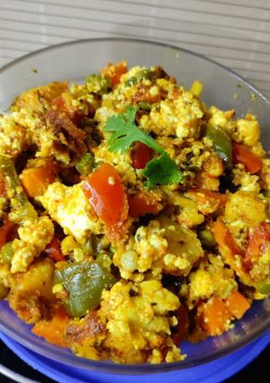 मिक्स वेज पनीर भुर्जी रेसिपी मुख्य फोटो