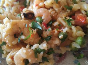 Una foto de Paella de mariscos