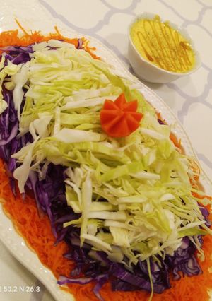 A picture of Creamy coleslaw.