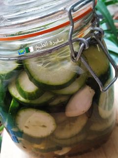 صورة لوصفة مخلل الخيار🥒 في البيت أفضل من الجاهز بدون مواد حافظة
