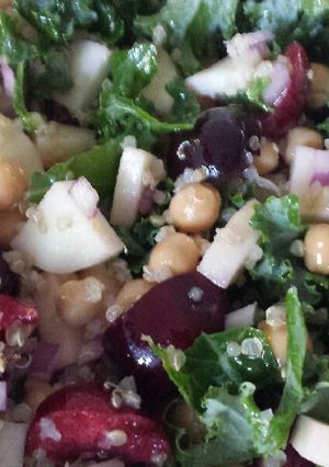 A picture of Quinoa kale Salad.