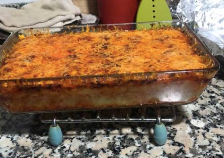 Pastel de carne y puré de patata
