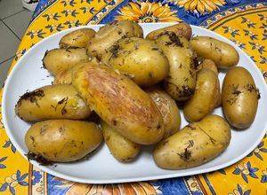 Une photo de Pommes de terre au diable à l'absinthe et ail frais