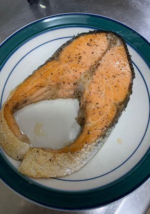 煎鮭魚 的食譜成品照片