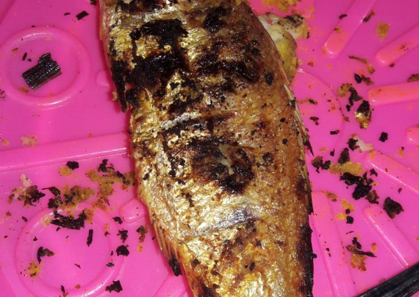 Ikan bakar buntut kuning