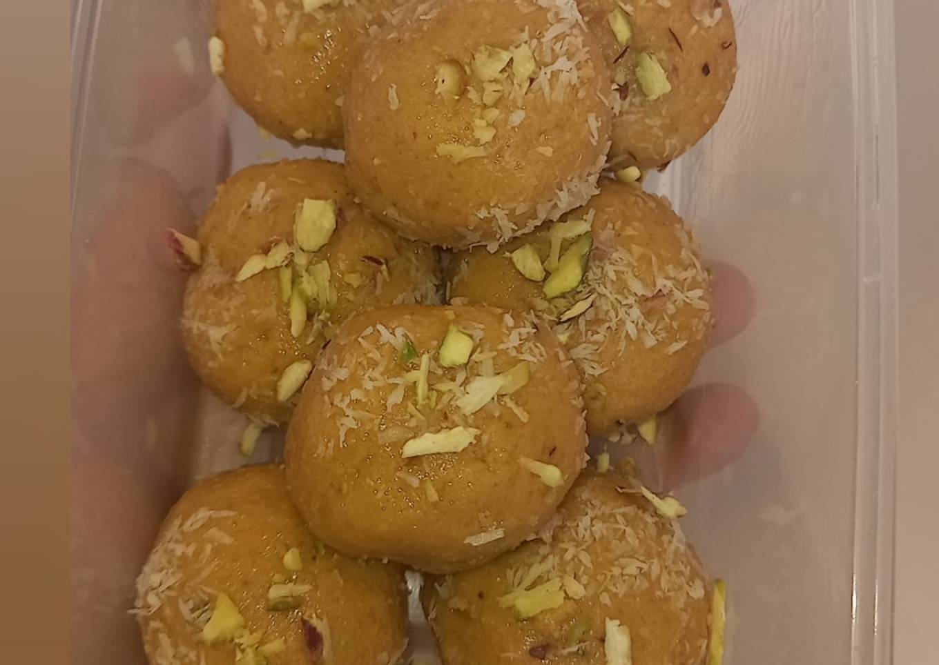 Besan Laddu/ Besan ka Halwa