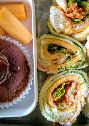 A picture of Pinwheel sandwitches/Tricolour Sandwiches.