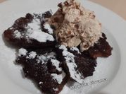 Una foto di gelato con uova