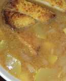 Εύκολη σούπα με μίσο, λαχανικά, κέικ ρυζιού και κοτόπουλο πανέ
