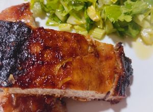 Una foto de Carre de cerdo deshuesado con miel y mostaza 🍯🐽
