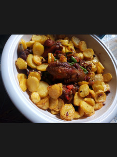 A picture of Fried Irish and peppered chicken.