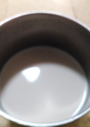 A picture of Thai tea.