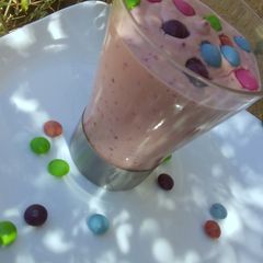 A picture of Avocado Beetroot Smoothie.