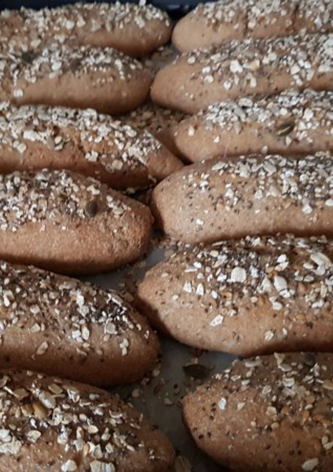Una foto de Pan integral con cereales y semillas