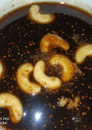 इमली की खट्टी मीठी चटनी (Imli ki khatti meethi chutney recipe in hindi) रेसिपी मुख्य फोटो