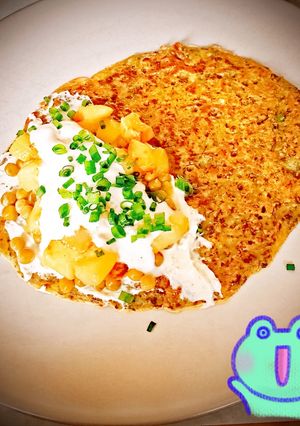 Une photo de Crêpes d'épinards garnies de légumes et sauce au miel (facultatif)