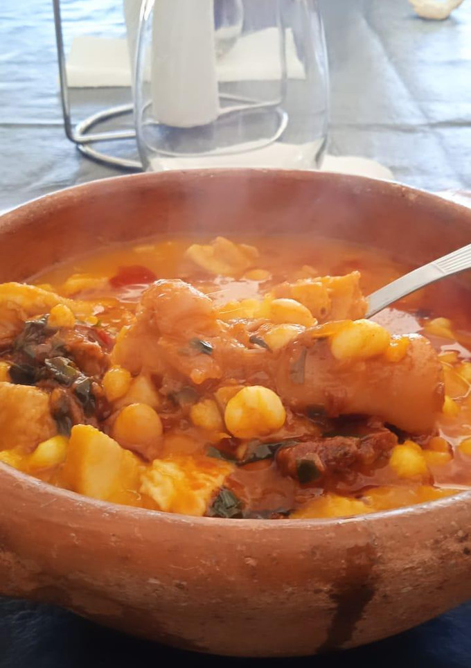 Una foto de Locro en casa 🧡 con salsita