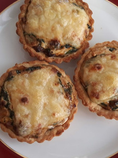 Una foto de Mini quiches de espinacas