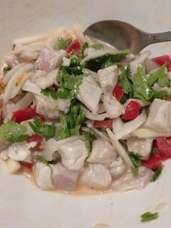 Una foto de Ceviche de dorada