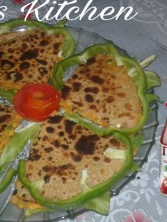 આલૂ પરાઠા(Aloo Paratha Recipe in Gujarati) રેસીપી મુખ્ય ફોટો