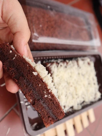 Langkah Mudah untuk Membikin Resep Brownies kukus amanda superr duperrr moist dan nyoklattt! yang Enak Banget Anti Ribet, Menggugah Selera