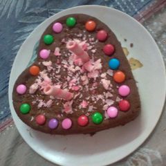 A picture of Parle-g biscuit cake.
