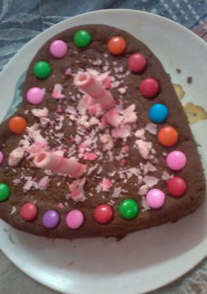 A picture of Parle-g biscuit cake.