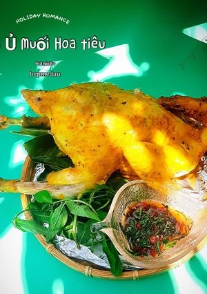 Hình của món Gà ủ muối hoa tiêu.