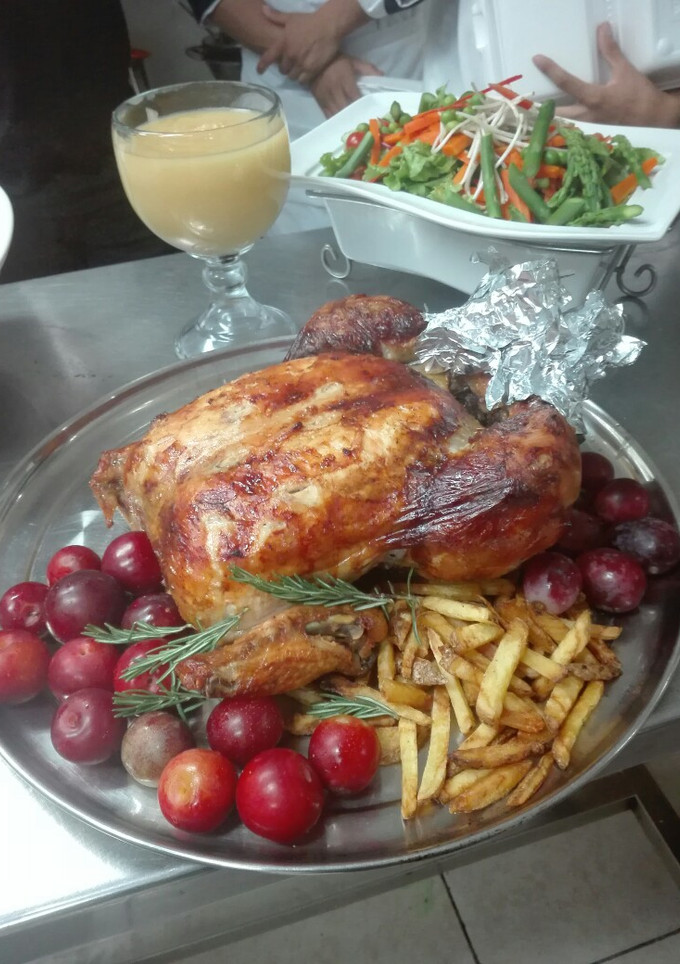 Una foto de Pavo Horneado a los 8 Licores: Receta Navideña!🎄🎅
