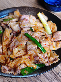 泡菜炒豬肉 的食譜成品照片