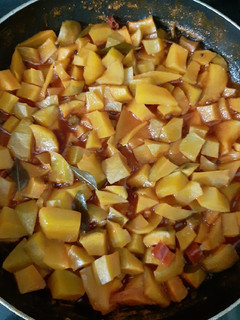 A picture of Kerala mango pickle.
