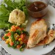 Grilled chicken with blackpepper sauce
