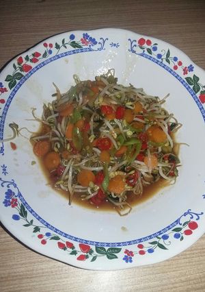 Foto resep Oseng kecambah dkk