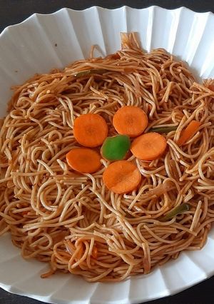 A picture of Veg Hakka Noodles.